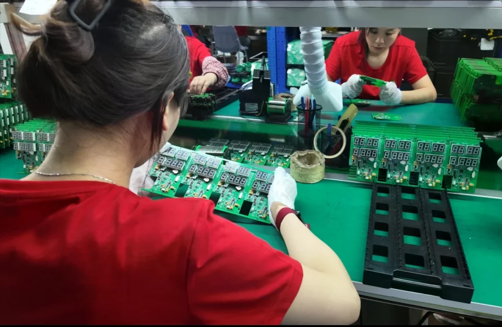 IWDF Solution Factory PCB Assembly Line